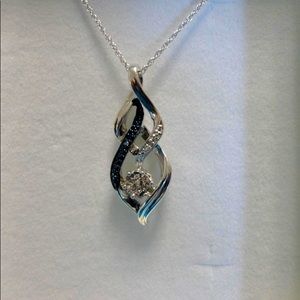 New Kay Jewelers 925 Sapphire and Diamond Necklace